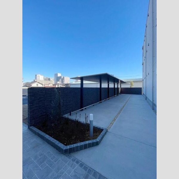 Belleville桜木町203号室 駐輪場