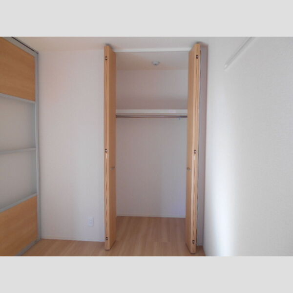 パティーナ202号室 洋室　クローゼット