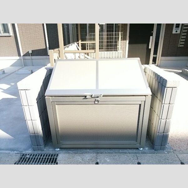 エミナーレ ゴミ捨て場