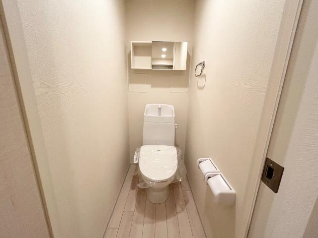 新築藤沢マンション403号室 シャワー付トイレ（イメージ）