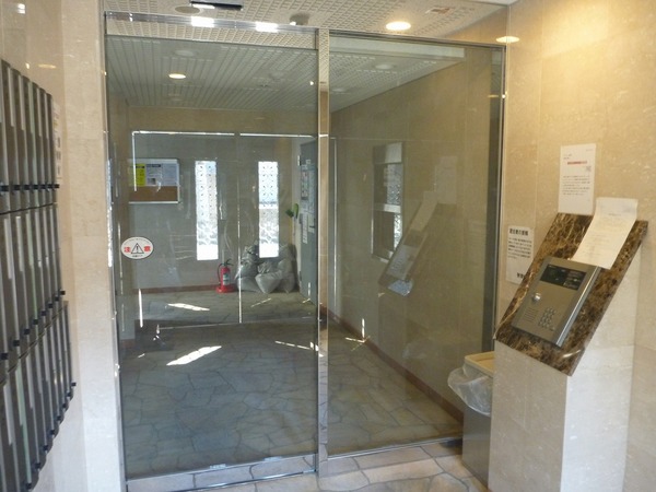 プレステージ高野台603号室 エントランス