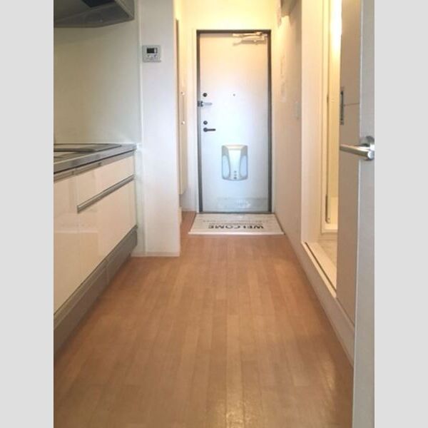 メルヴェール Ⅱ201号室 玄関廊下