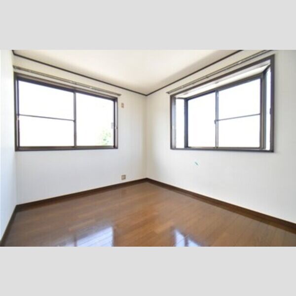 ハイツいのまた201号室 居室