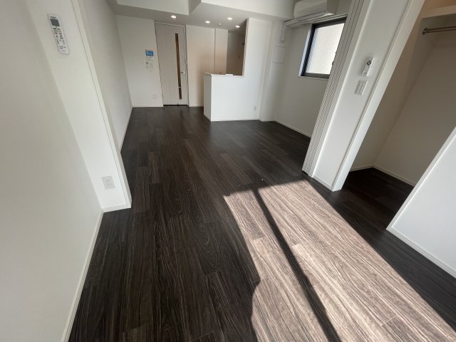 ミリアレジデンス根岸柳通り1101号室 同建物別部屋の参考画像