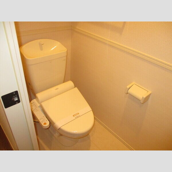 ラテル・コート若松町 202(トイレ)