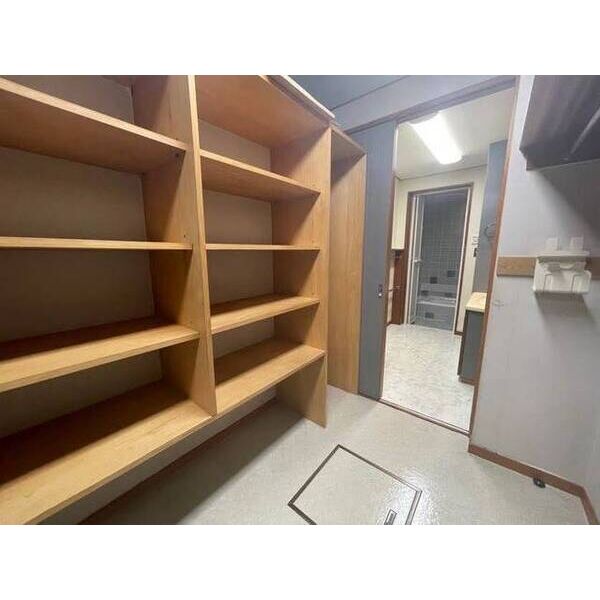 白百合戸建て 収納