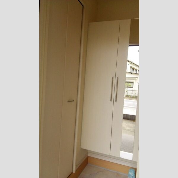 プランドール106号室 玄関