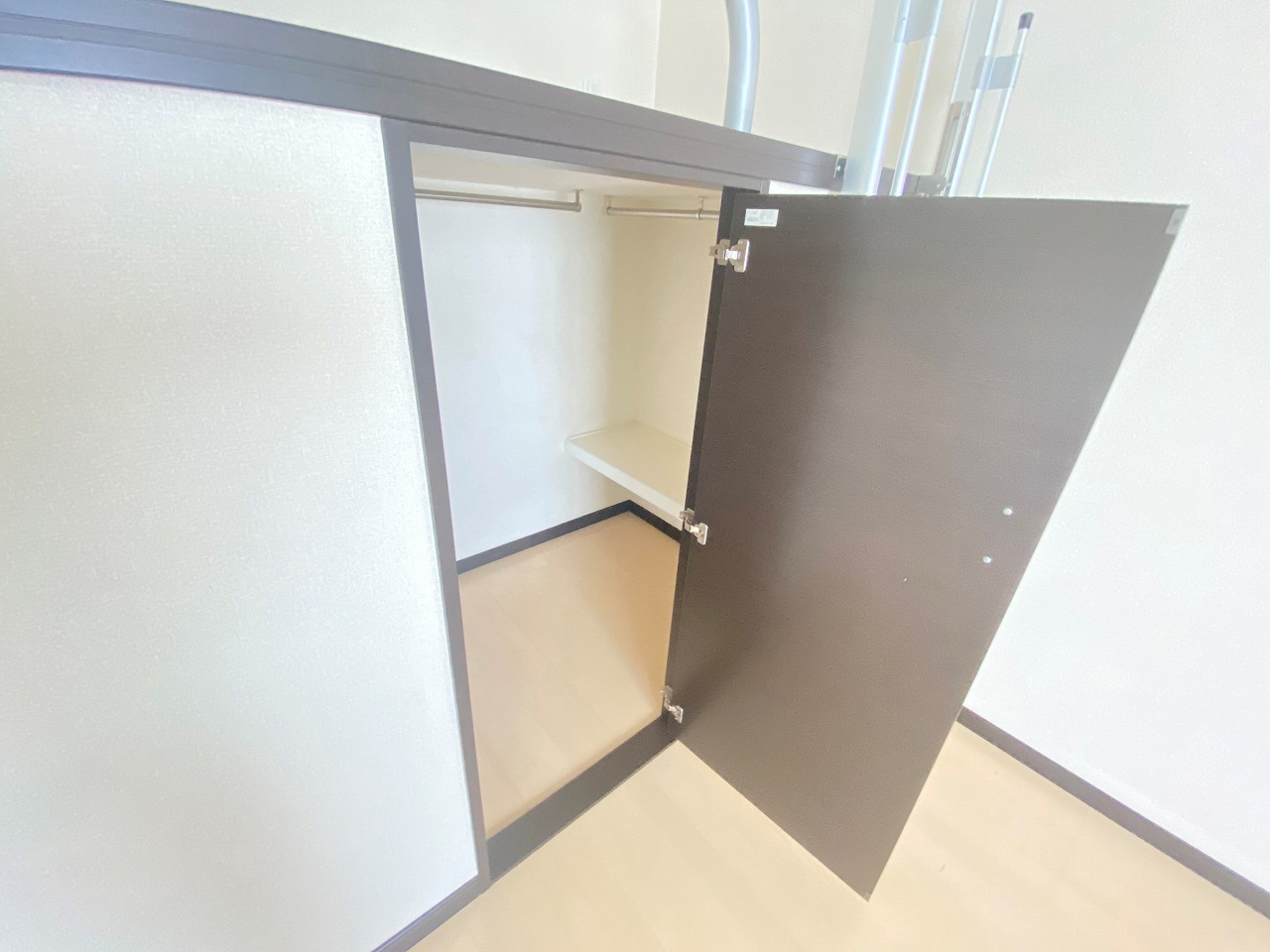 レオネクストアゼリアコート 内観