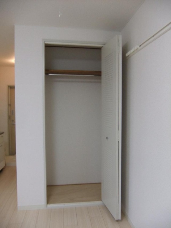 ハイツＵ2階 収納