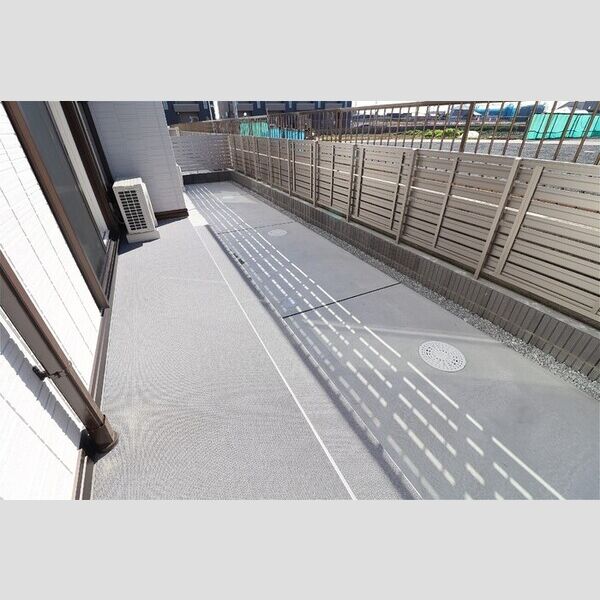 D-KISARIA　WⅠ103号室 専用庭