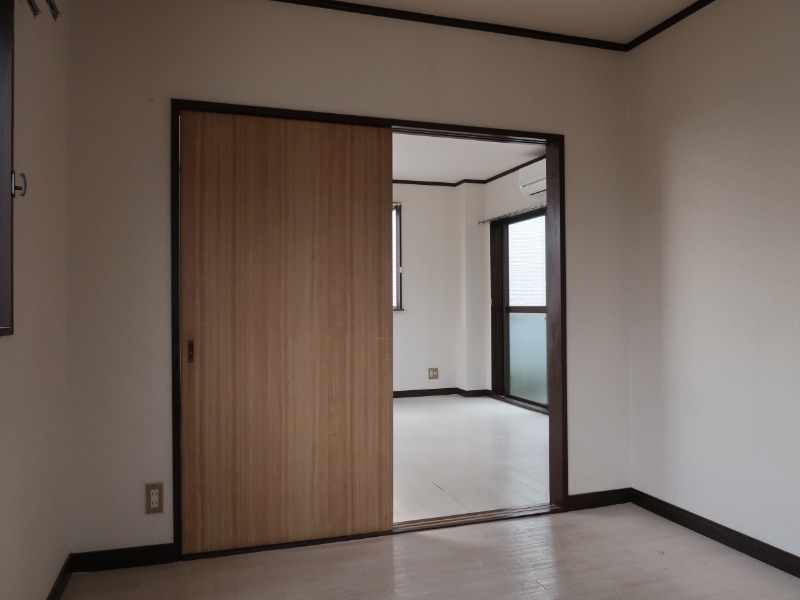 マンション牛山 内観