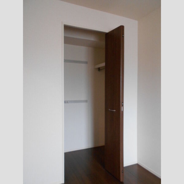 ポルトカリ クローゼット