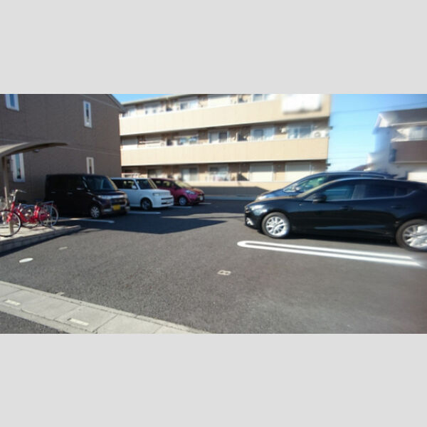 キャピタル美南　A302号室 駐車場