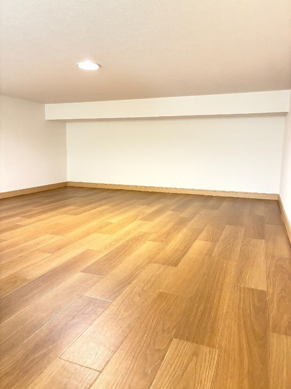 ＷＩＴＨＰＬＡＣＥ大岡1階 内観