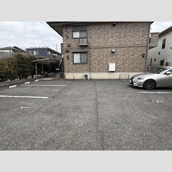 メゾンヴェールSYOEI202号室 駐車場