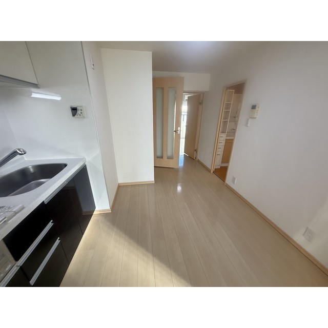 市ヶ谷第3ローヤルコーポ リビング