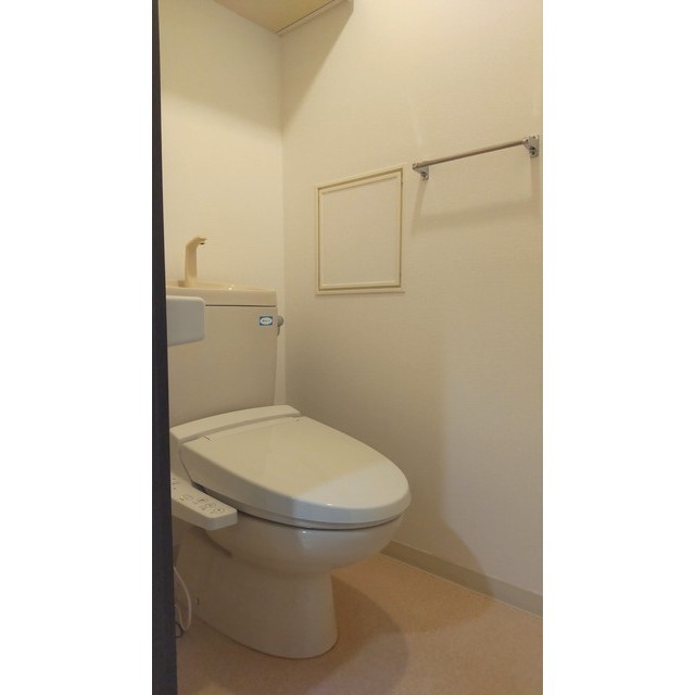 藤和シティホームズ新宿余丁町407号室 同建物別部屋の参考画像