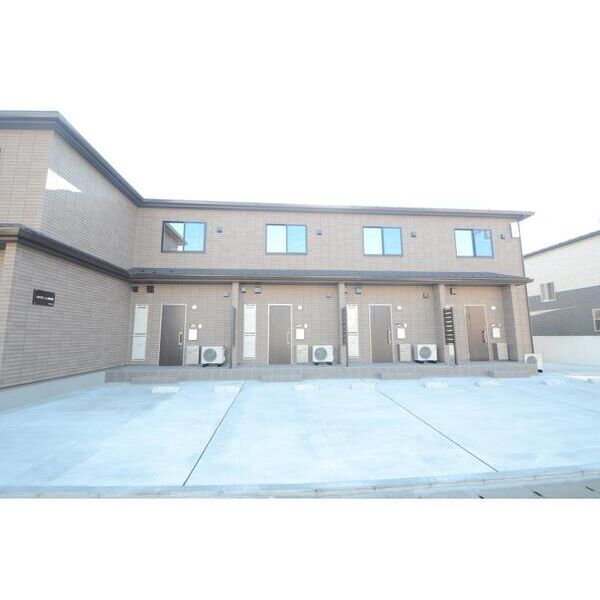 メルヴェーユ南林間104号室 駐車場