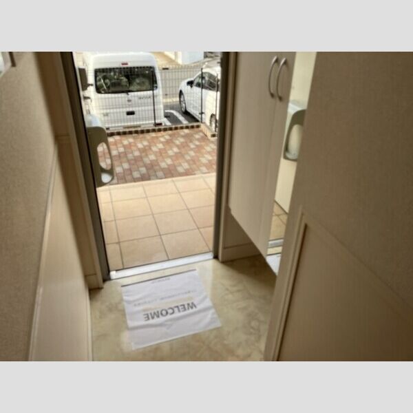 フェリジータ 玄関