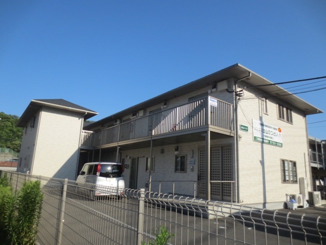 白山ハイツ エントランス