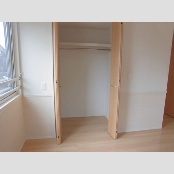 アンジェリカ 洋室6.76帖 クローゼット