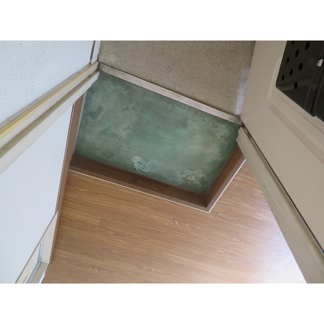 トクスケマンション 玄関