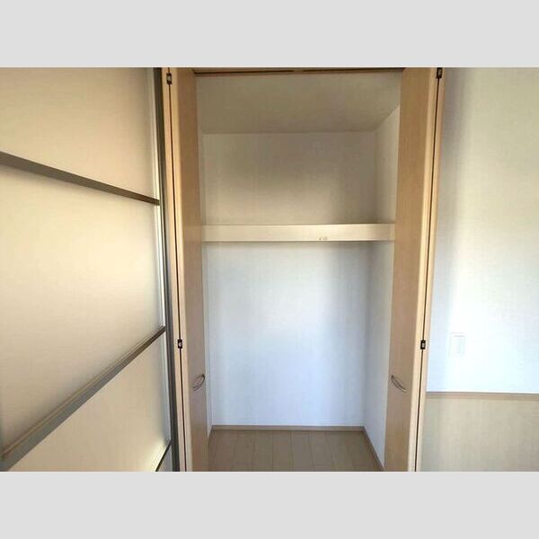 ヴィラ ルミエール　　A 収納