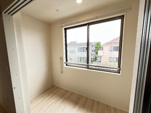 ラーバンコート大宮土屋203号室 インナーテラス