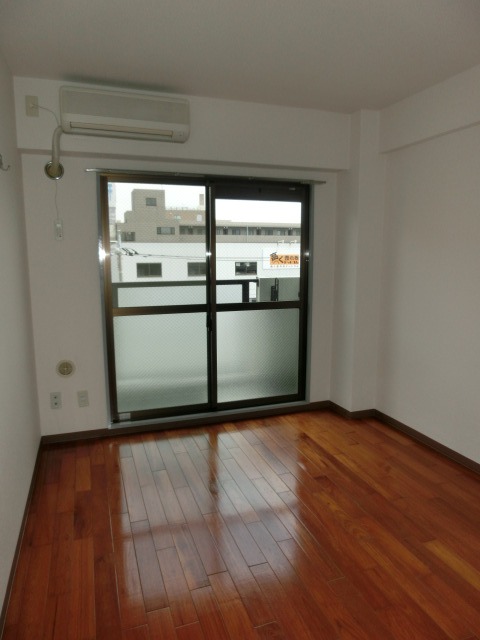 ゼファーコート丸山台4階 内観