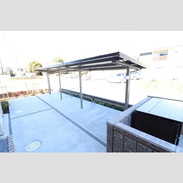 アクシス・ハイム301号室 駐輪場