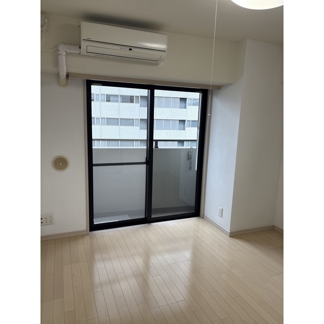 ガラ・シティ横浜西口 リビング