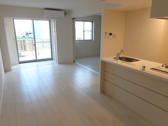 エルアージュ105号室 リビング（イメージ）