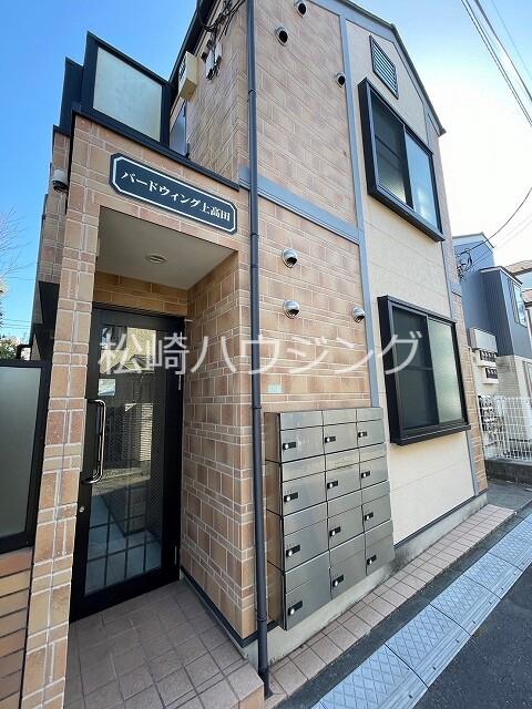 バードウィング上高田1階 エントランス