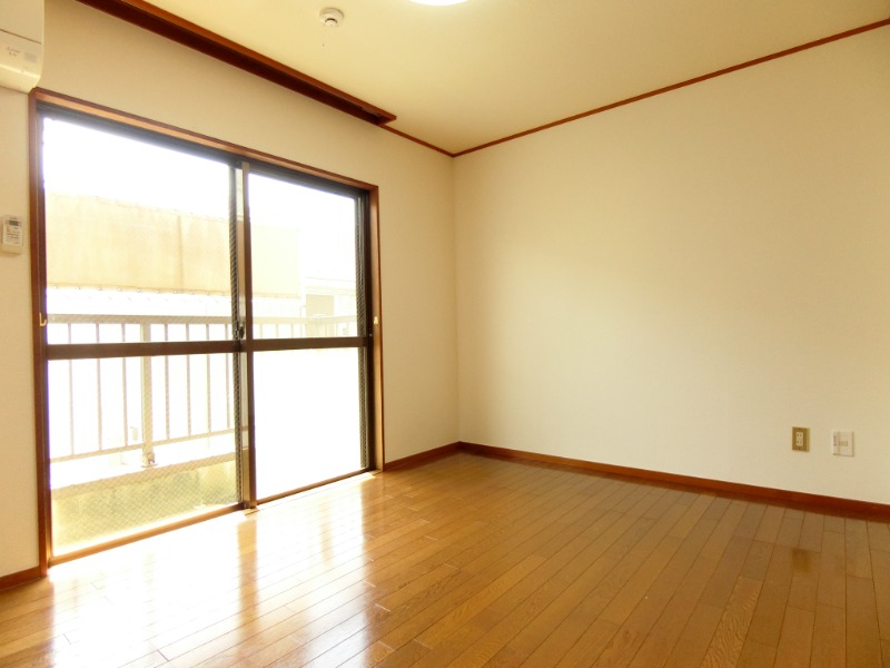 メゾン青島 リビング