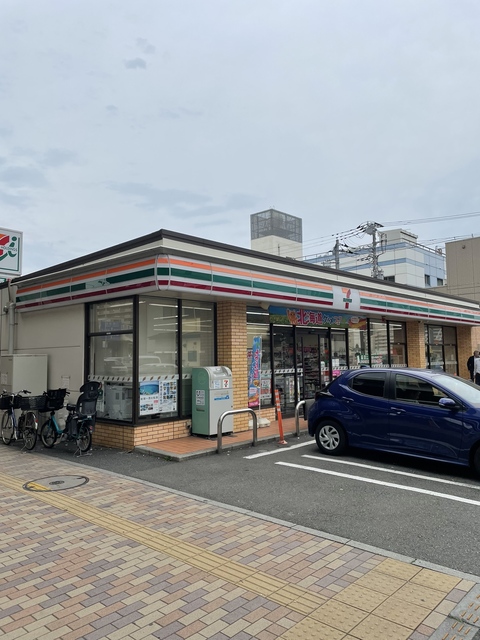 ガーラ・ステーション東神奈川 【コンビニエンスストア】セブンイレブン横浜東神奈川1丁目店まで205ｍ