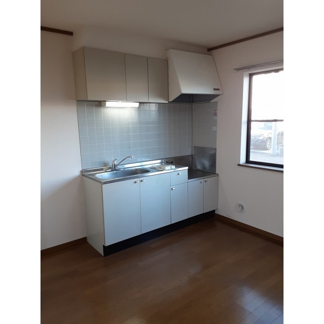 マロンクラッセＥ棟0101号室 キッチン