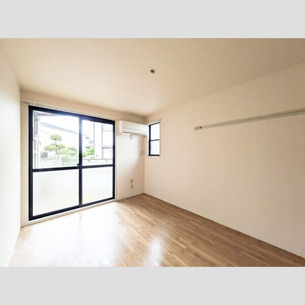 ヴューラーみつわ台　ABCDD102号室 洋室