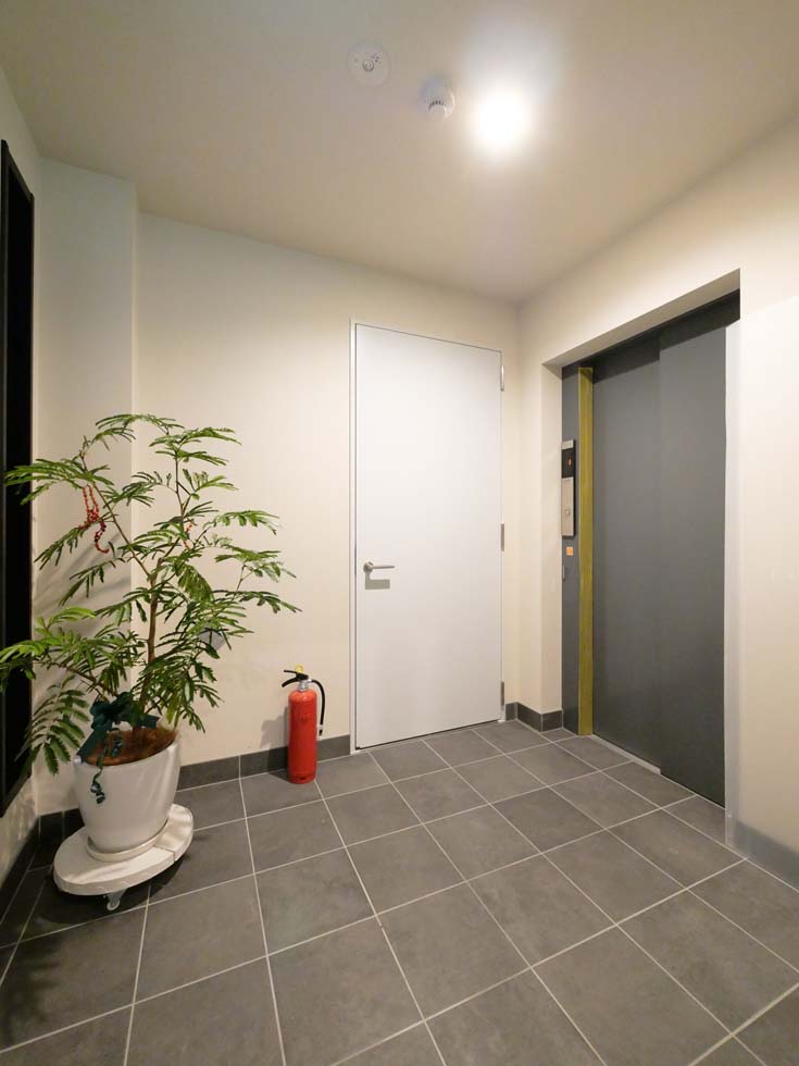 Chataigne　Foret　Otemachi3階 外観