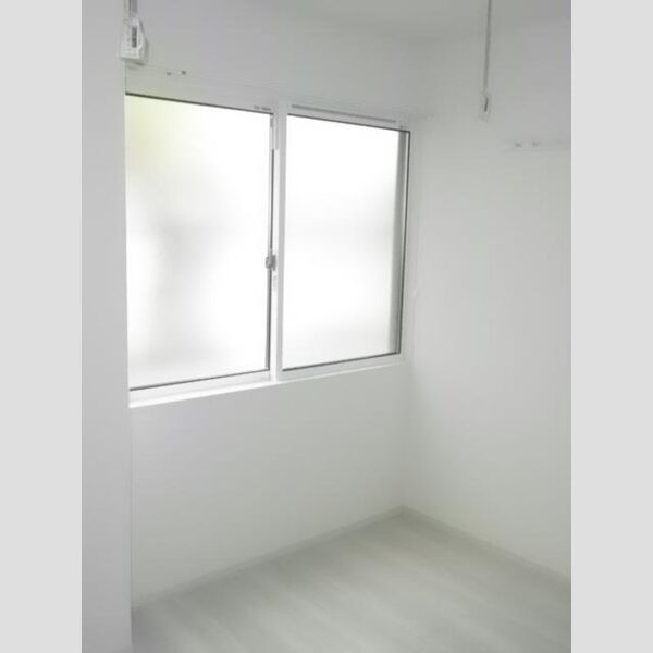 ルミエールD 洋室