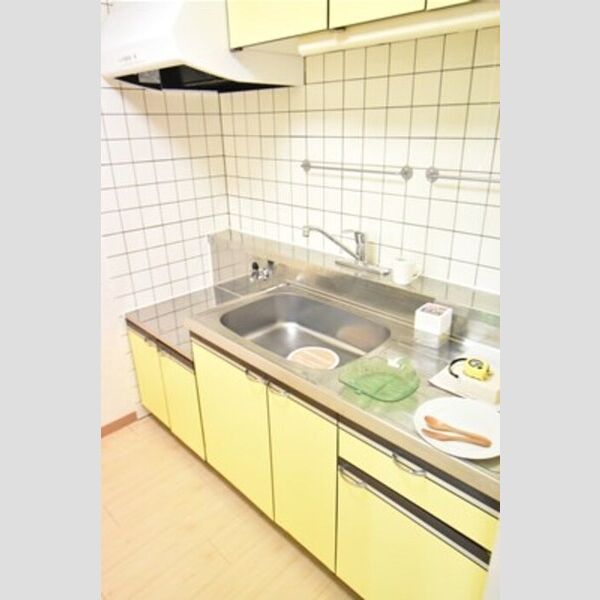 山王塚レジデンス キッチン