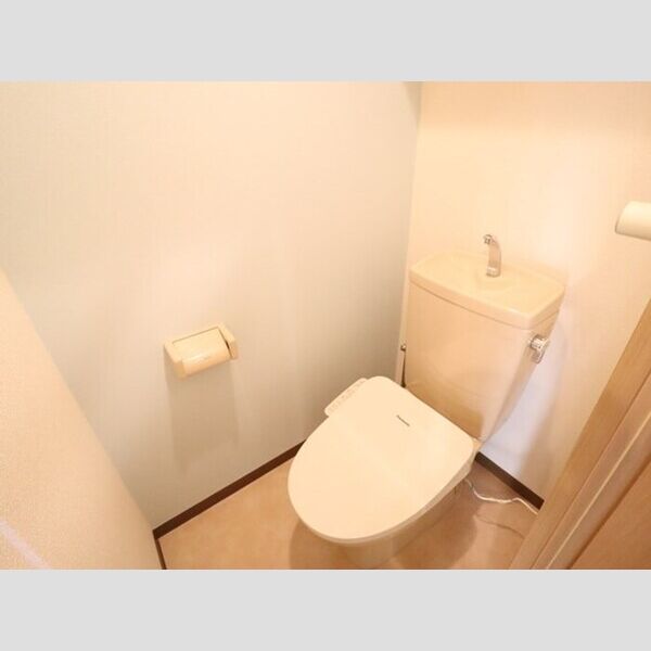 パティオ坂巻205号室 同建物別部屋の参考画像