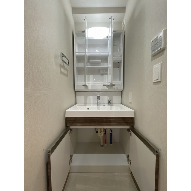 Ａｌｐｈａ　Ｐｒｉｍｅ東陽町0904号室 同建物別部屋の参考画像