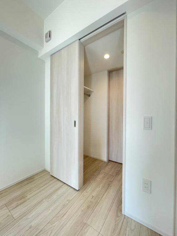 ドゥーエ王子神谷1階 収納