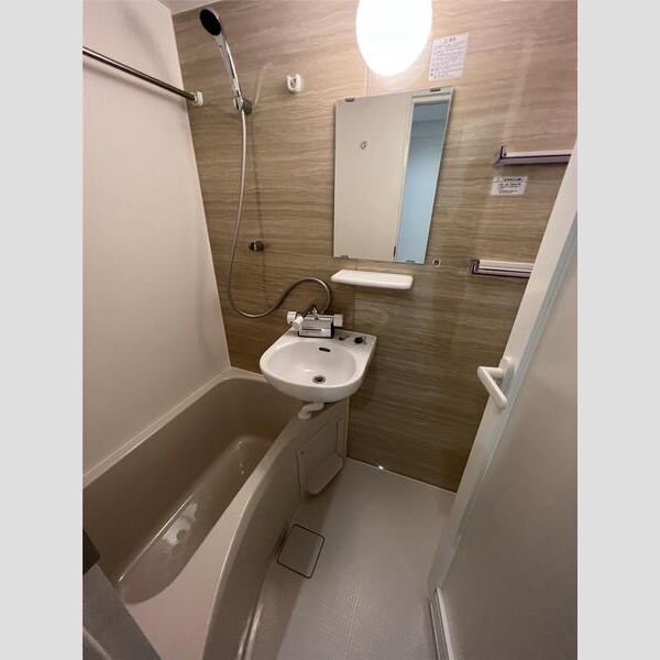 VERXEED STAIR鶴見市場駅前 トイレ