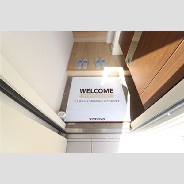 フジクレール　B 玄関