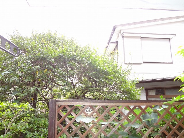 ドミネ日吉0201号室 101号室からの景色です。