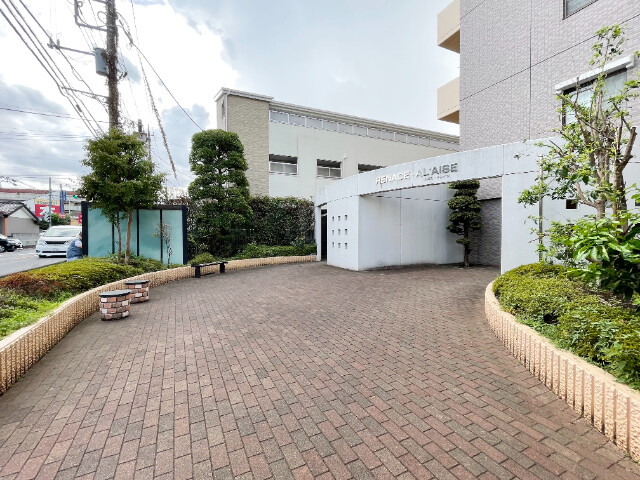 ルネス・アレイゼ エントランス