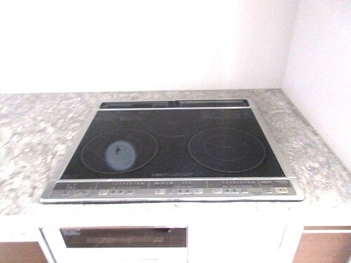 ザ・パークハウス西新宿タワー６０39階 IHコンロ