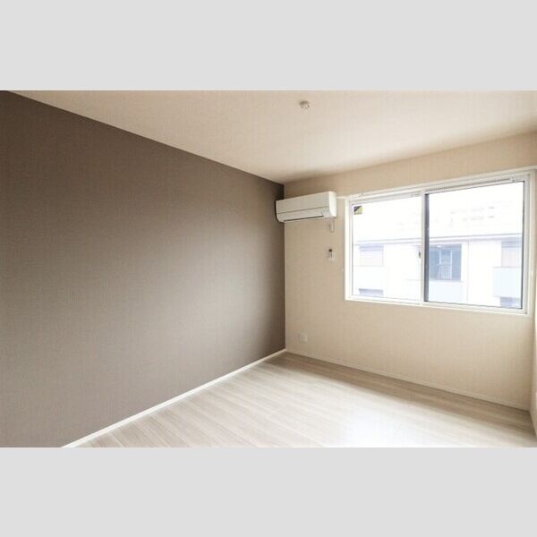 フライハイト303号室 洋室