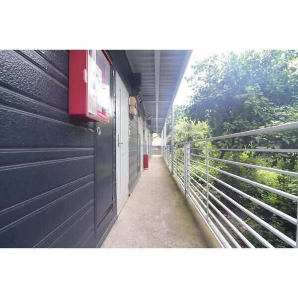 プリムローズ エントランス